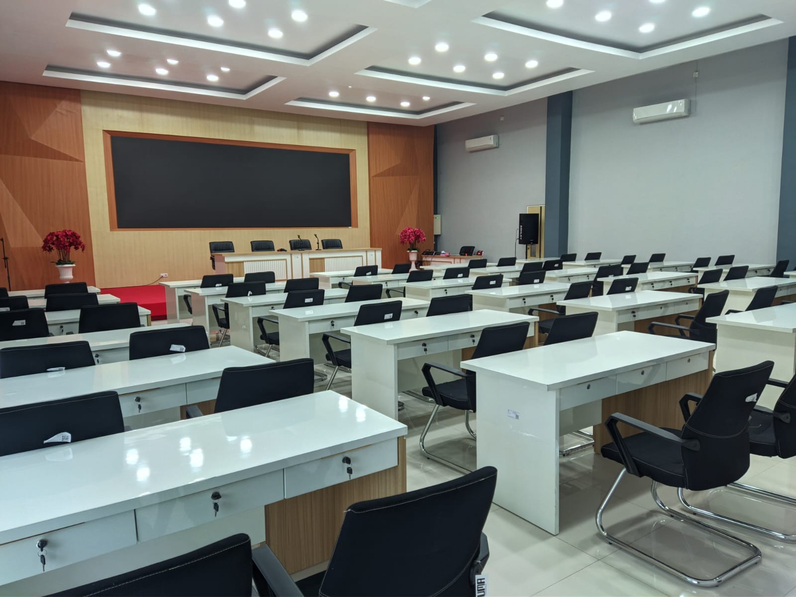 FullDay Videotron Auditorium Lt3 Gd Kewirausahaan / 10 JAM